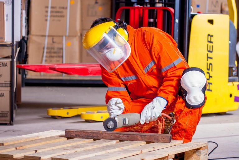 Skills that help you to find a decent income in Australia - NepaliPage