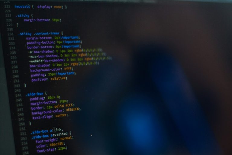 Australia needs 42,200 more software and application programmers - NepaliPage