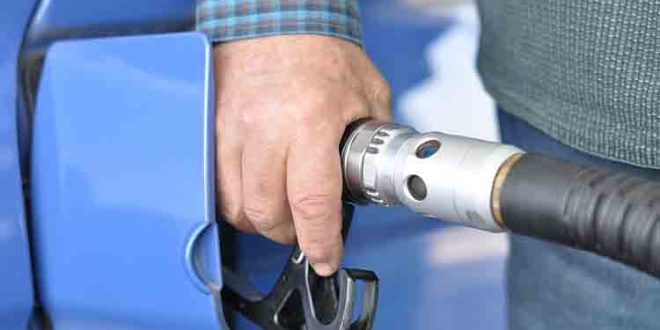 5 tips to make your fuel tank last longer while prices are high