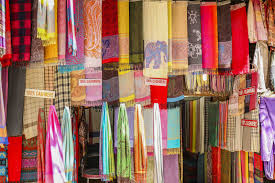 Pashmina-shawl-nepali-souvenir